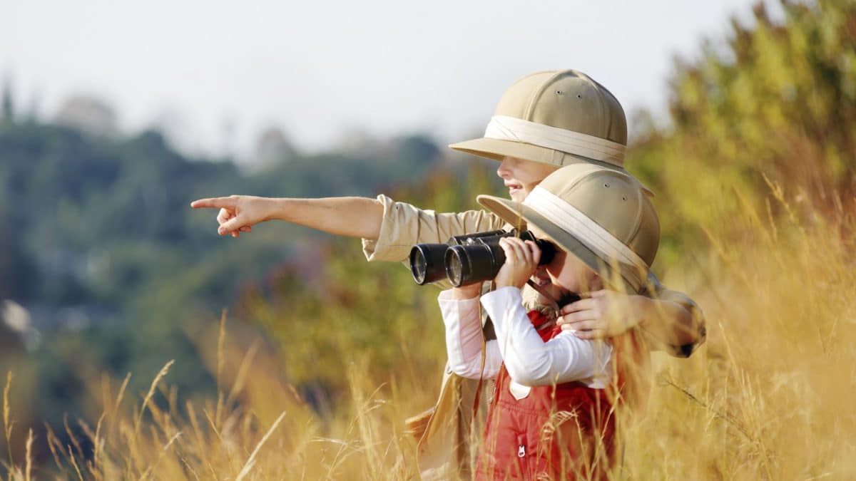 kids_on_safarI-Malaria_free